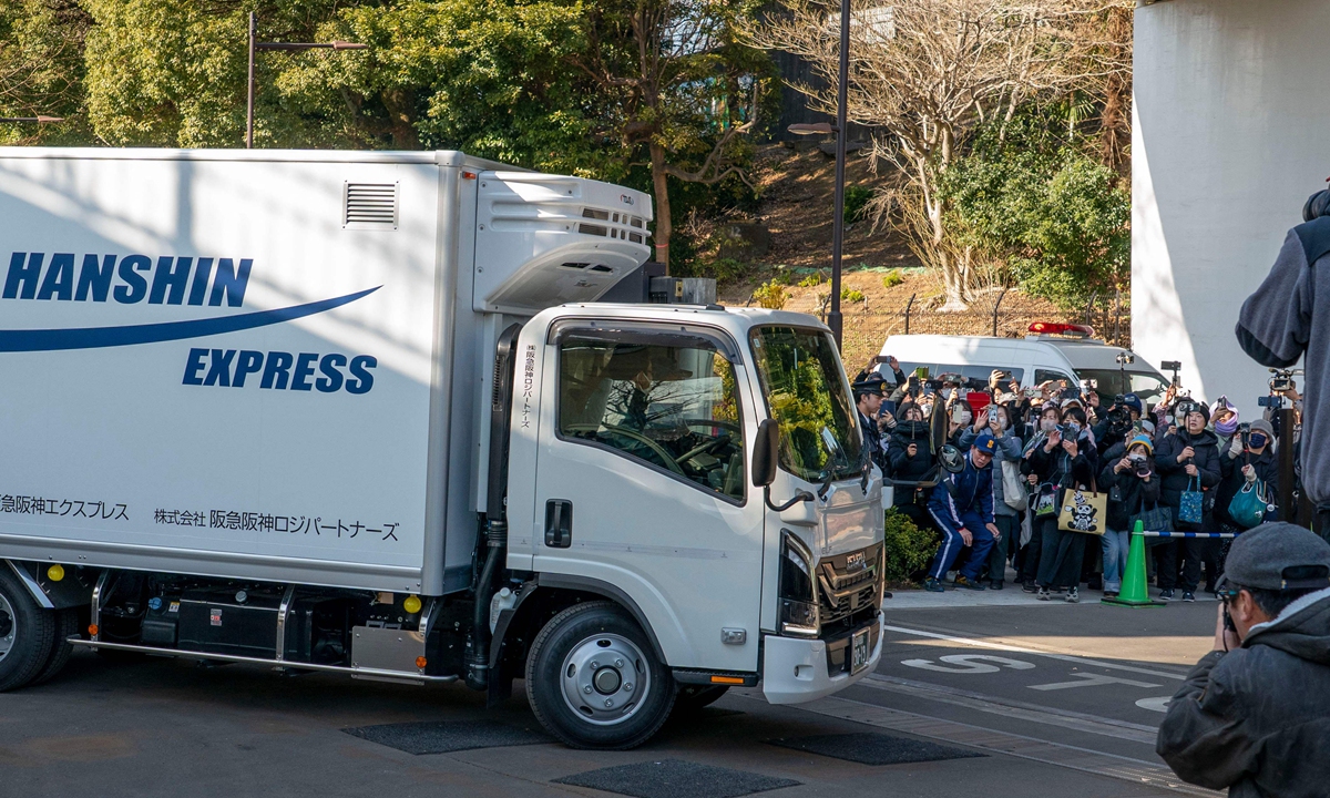 Japanese fans bid farewell to twin pandas hitting the road back to China as Japan to be 'panda-less' for 1st time in five decades: media
