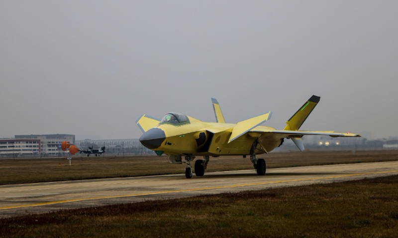 Chengdu Aircraft Industry Group under Aviation Industry Corporation of China (AVIC) releases footage of multiple J-20 fighter jets in yellow primer undergoing test flights in January 2026. Photo: Screenshot from the official Sina Weibo account of AVIC
