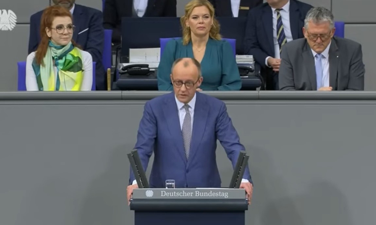 Screenshot of German Chancellor Friedrich Merz's speech to the parliament Photo: DW 
