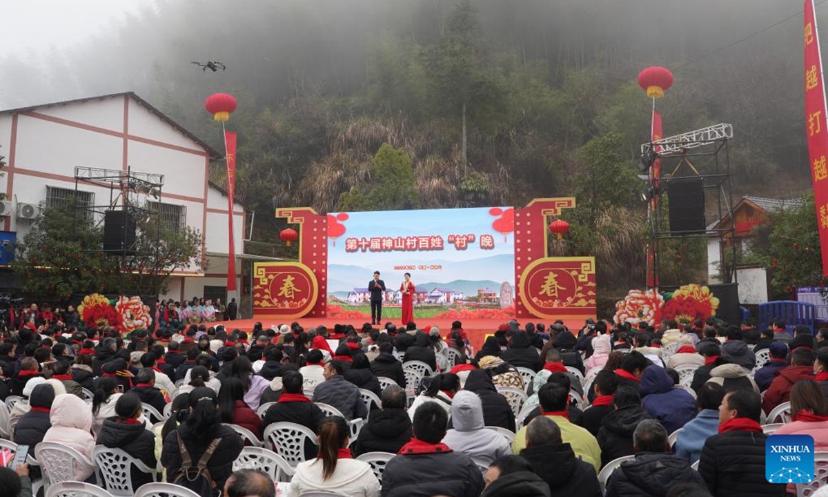 This photo taken on Feb. 1, 2026 shows a festive gathering held during the Spring Festival gala in Shenshan Village, Jinggangshan City of east China's Jiangxi Province. With the Spring Festival drawing near, Shenshan Village in Jinggangshan City held a Spring Festival gala that invited residents from seven nearby counties in east China's Jiangxi and central China's Hunan provinces to participate. (Xinhua/Zhou Mi)