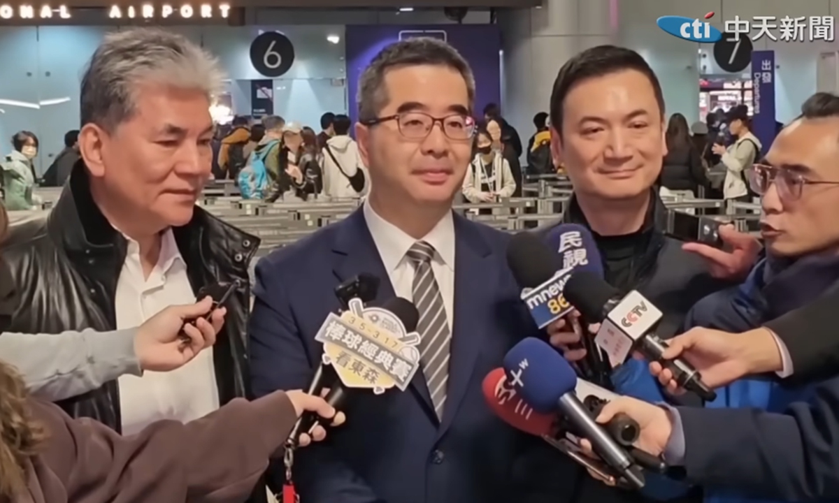 KMT deputy chair Hsiao Hsu-tsen speaks to media on February 2, 2026, at Taoyuan International Airport in Taiwan region, China. Photo: screenshot from CTI News's YouTube channel