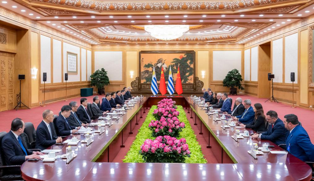 Chinese President Xi Jinping holds talks with President of the Oriental Republic of Uruguay Yamandu Orsi, who is on a state visit to China, at the Great Hall of the People in Beijing, capital of China, Feb. 3, 2026. (Xinhua/Zhai Jianlan)