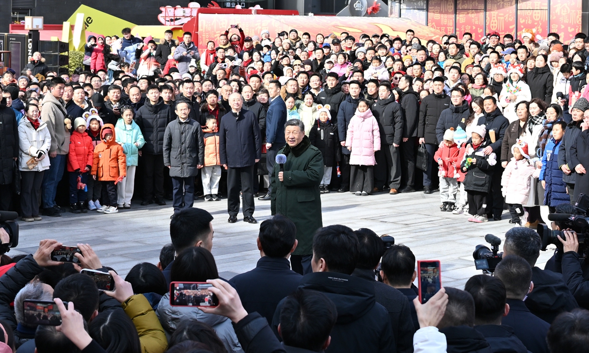 Chinese President Xi Jinping extends Spring Festival greetings to Chinese people at home and abroad ahead of the festival at the Longfusi commercial area in Dongcheng district, Beijing, on February 10, 2026. Xi visited primary-level officials and residents in Beijing during a two-day inspection tour from February 9 to 10. Photo: Xinhua