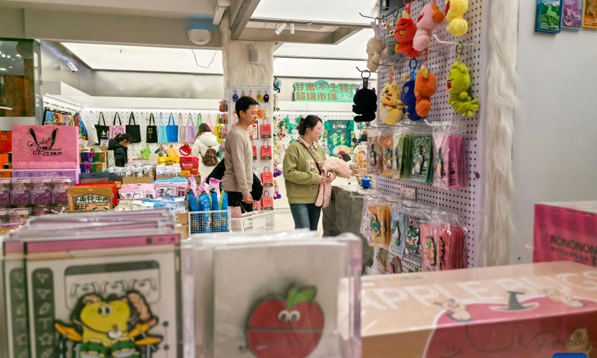 Tourists visit a gift shop of Gansu Provincial Museum in Lanzhou, northwest China's Gansu Province, Jan. 26, 2026. (Xinhua/He Wen)

