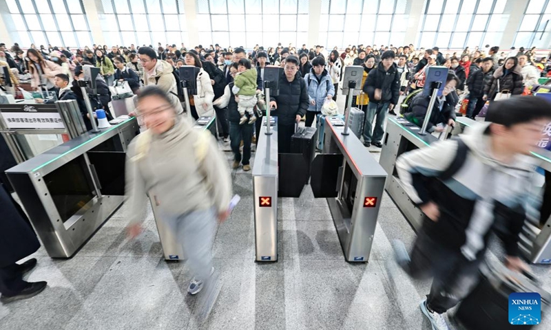 Passengers are pictured at the Jiaxing South Railway Station in Jiaxing, east China's Zhejiang Province, Feb. 15, 2026. Over 285 million inter-regional passenger trips are predicted across China on Sunday, the first day of this year's nine-day Spring Festival holiday. Photo: Xinhua