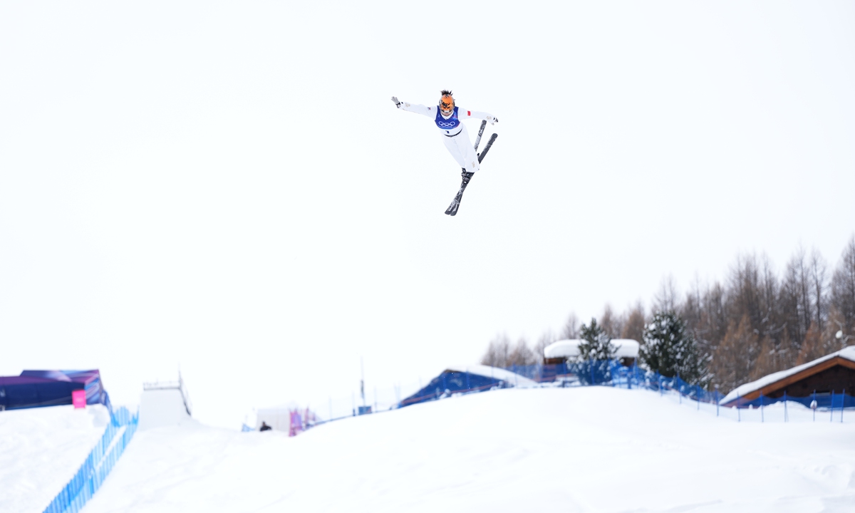 China's Xu Mengtao wins women's freeski aerials at Milan-Cortina Winter Olympics on February 18, 2026. This is the second gold medal for the Chinese delegation. Photo: Wang Liang/People's Daily