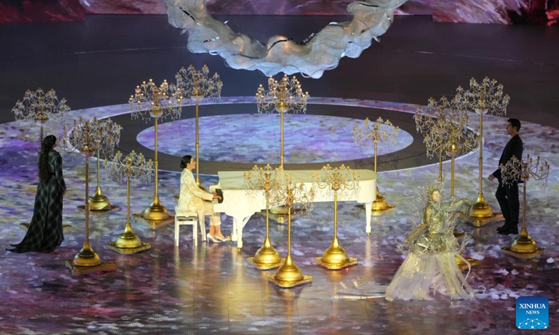 A pianist performs during the closing ceremony of the Milan-Cortina 2026 Olympic Winter Games at Verona Olympic Arena in Verona, Italy. (Xinhua/Xue Yuge)