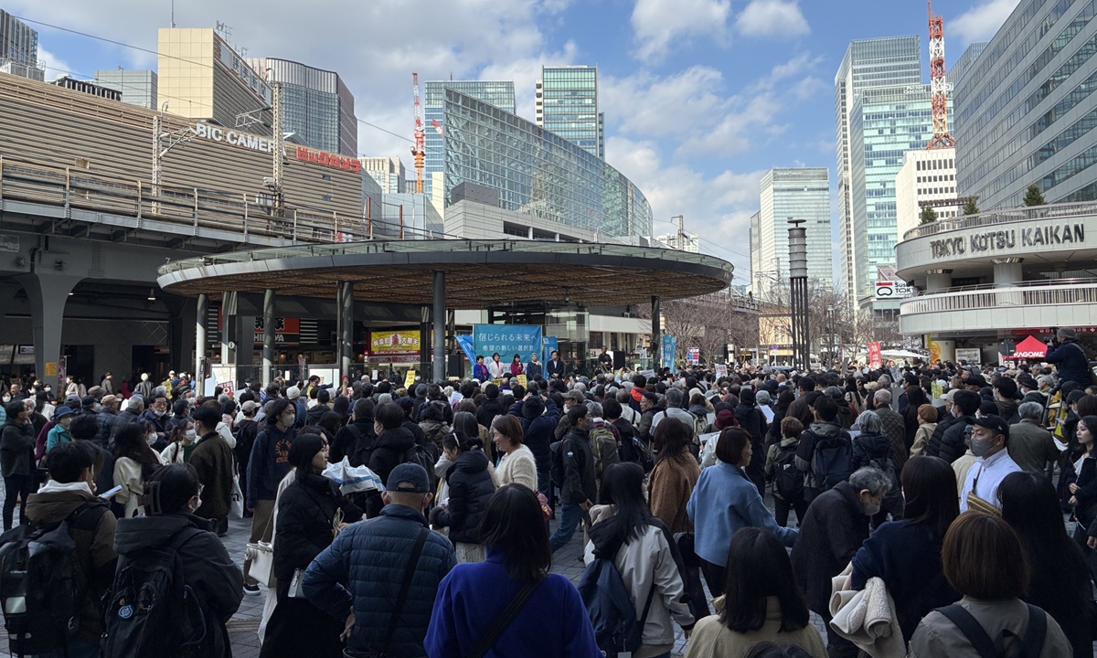 Representatives of Citizens' Alliance, the Japanese Communist Party, the Constitutional Democratic Party, the Social Democratic Party and the New Socialist Party hold a street rally and press conference in Tokyo, Japan, on February 22, opposing the Sanae Takaichi administration's push to revise Article 9 of the Constitution. Photo: Screenshot from website