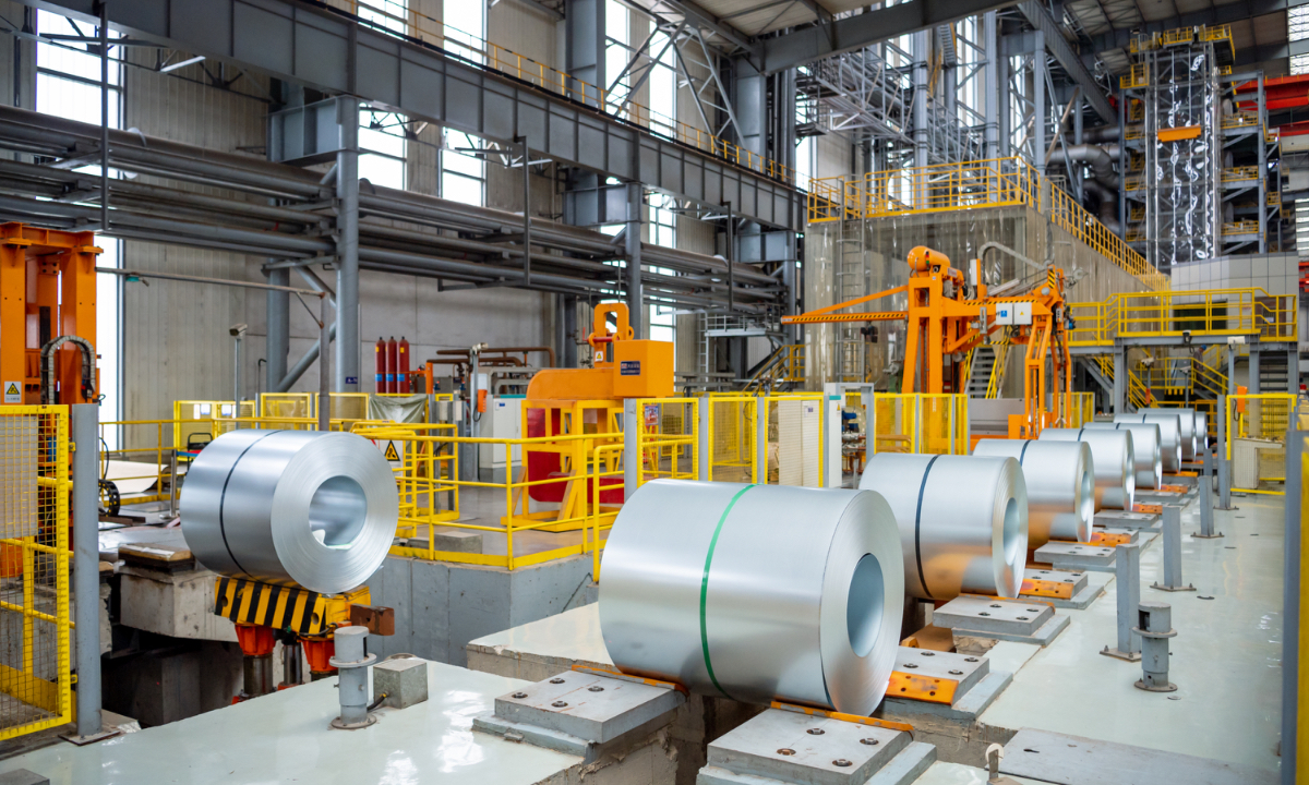 China's bulk commodity price index rose 4 percent month-on-month in March; analysts cite recovery in domestic market activity and policy effects