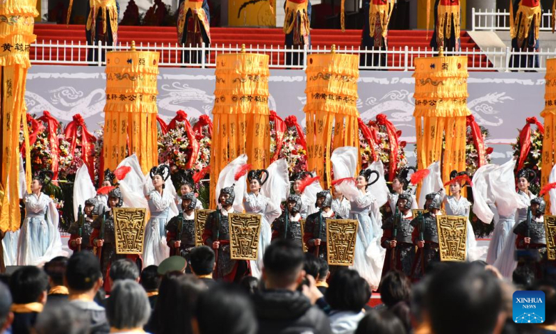 A ceremony paying homage to Huangdi, or the Yellow Emperor, is held in Huangling County, northwest China's Shaanxi Province, April 5, 2026. A ceremony was held here on Sunday to pay homage to Huangdi, who is considered to have been the founder of the Chinese civilization and the common ancestor of all Chinese people. The ceremony is traditionally held on Qingming, or Tomb-Sweeping Day, which falls on Sunday this year. Chinese people mourn their deceased family members and worship their ancestors during the Qingming holiday. (Xinhua/Yao Youming)
