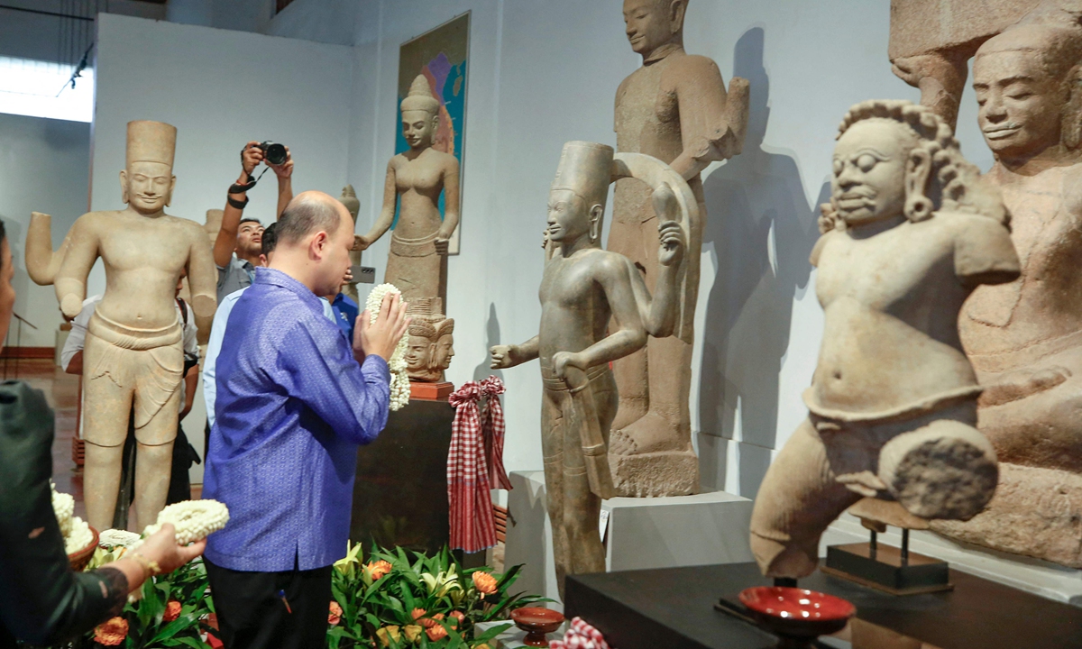 Cambodia's Deputy Prime Minister Hun Many attends a ceremony to welcome the return of 74 cultural artefacts after they were stolen by a notorious British antiques smuggler, in Phnom Penh on February 27, 2026. Photo: VCG