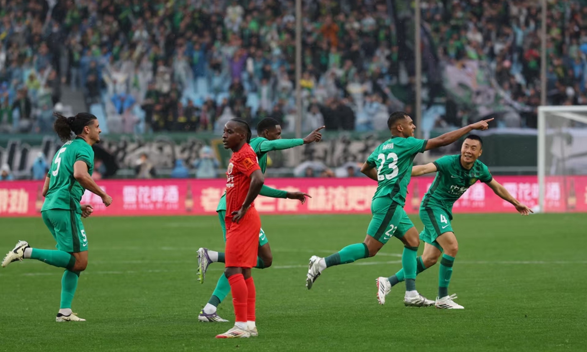 Beijing Guoan's Dawhan (second from right) celebrates after scoring during the Chinese FA Super Cup match against Shanghai Port on March 1, 2026 in Nanjing, East China's Jiangsu Province. Photo: Cui Meng/GT