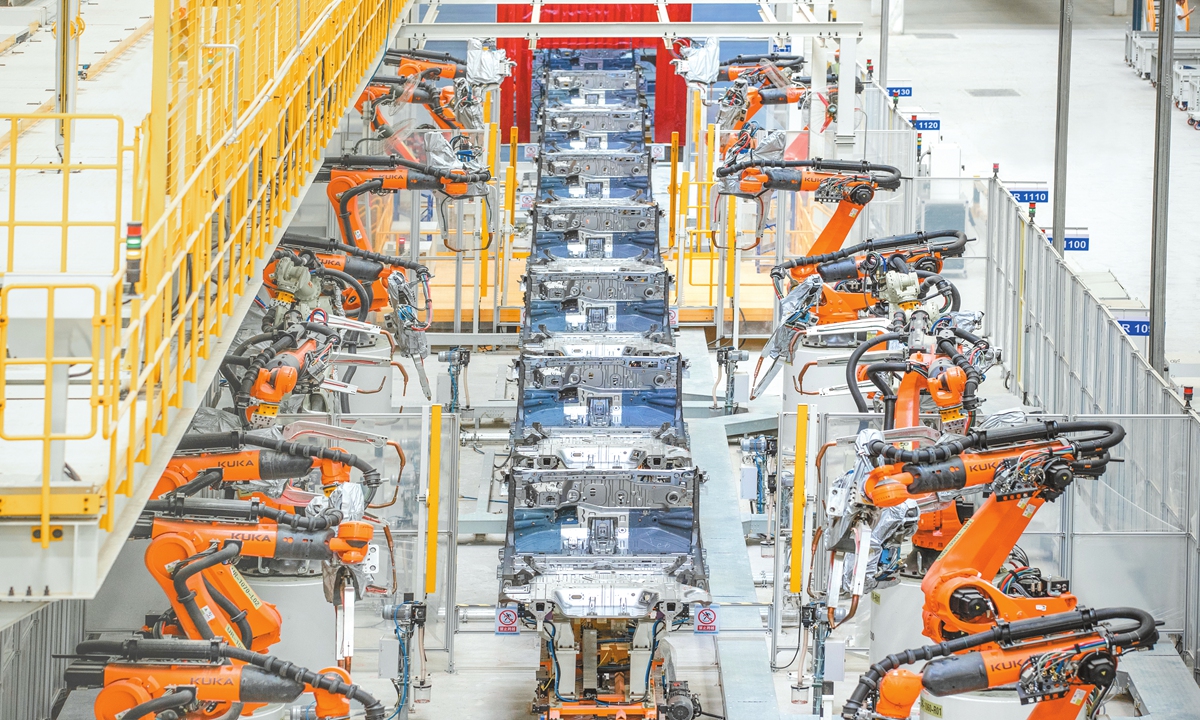 Production line at the welding workshop of BYD's megafactory in Zhengzhou, Central China's Henan Province. Photo: Courtesy of BYD