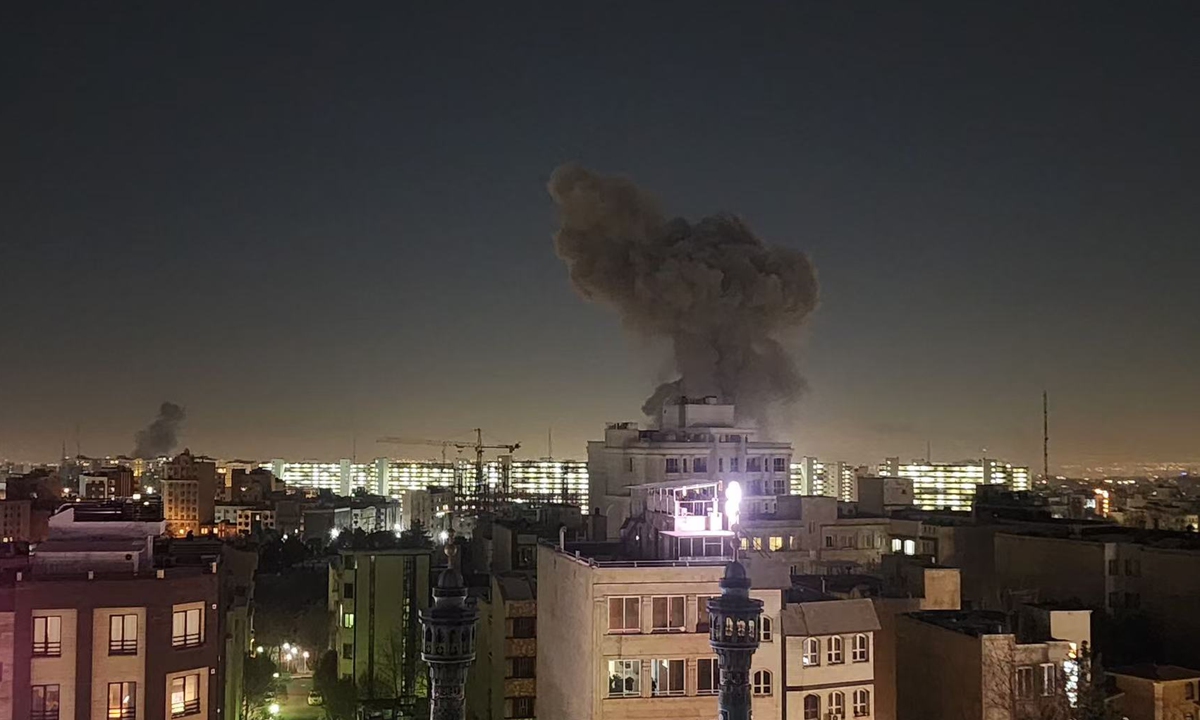 In the early hours of March 3 local time, fresh explosions are reported in Tehran, the capital of Iran.