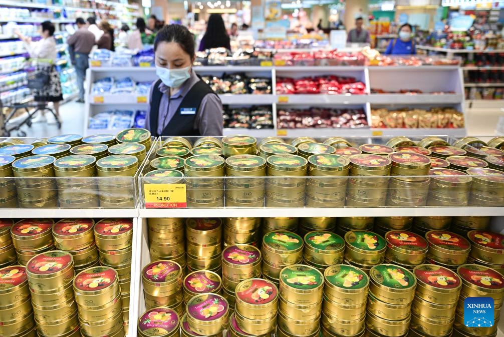 Candies are pictured at a duty-free grocery in Haikou, south China's Hainan Province, March 12, 2026. Since the zero-tariff policy on imported goods for Hainan Free Trade Port (FTP) residents took effect one month ago, duty-free sales have reached 5.37 million yuan (approximately 778,700 U.S. dollars), with 28,000 shopping visits recorded between Feb. 11 and March 10, according to Haikou Customs. (Xinhua/Pu Xiaoxu)

