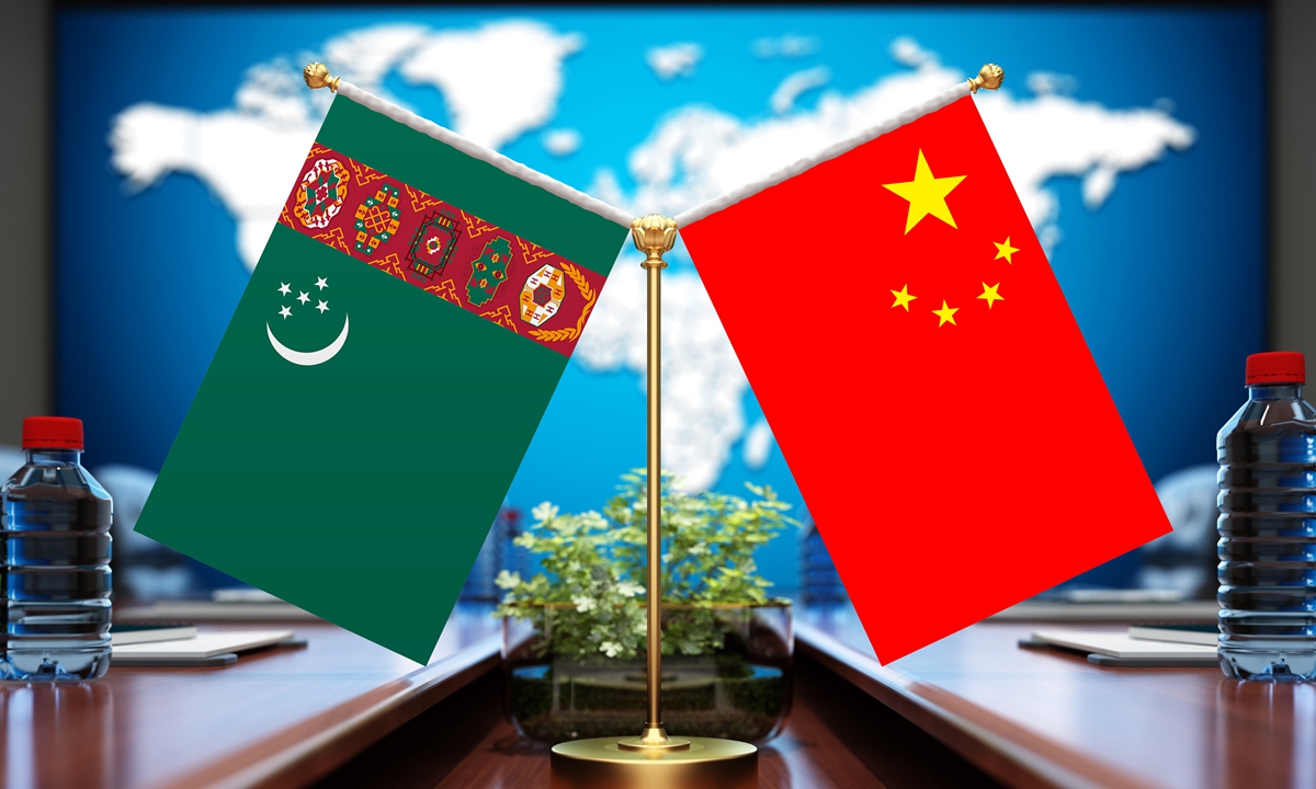 National flags of China and Turkmenistan Photo: VCG