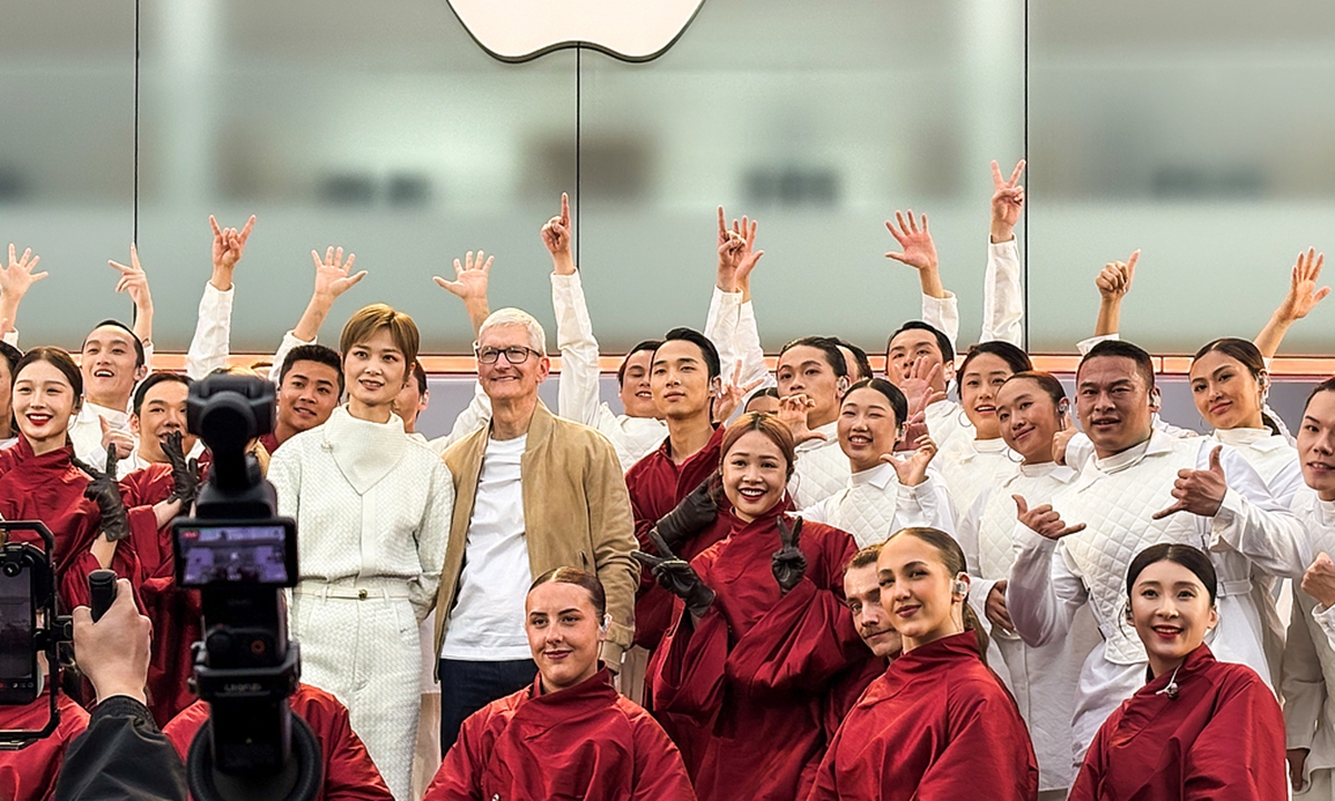 Apple's CEO Tim Cook appears at Taikoo Li in Chengdu, Southwest China's Sichuan Province, on March 18, 2026. Photo: VCG