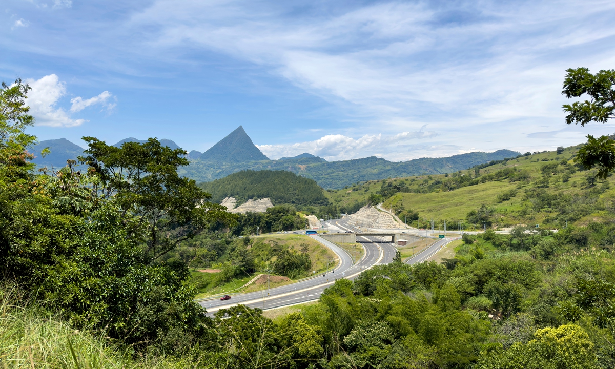 A view of Cerro Tusa in Venecia, Colombia. Photo: VCG