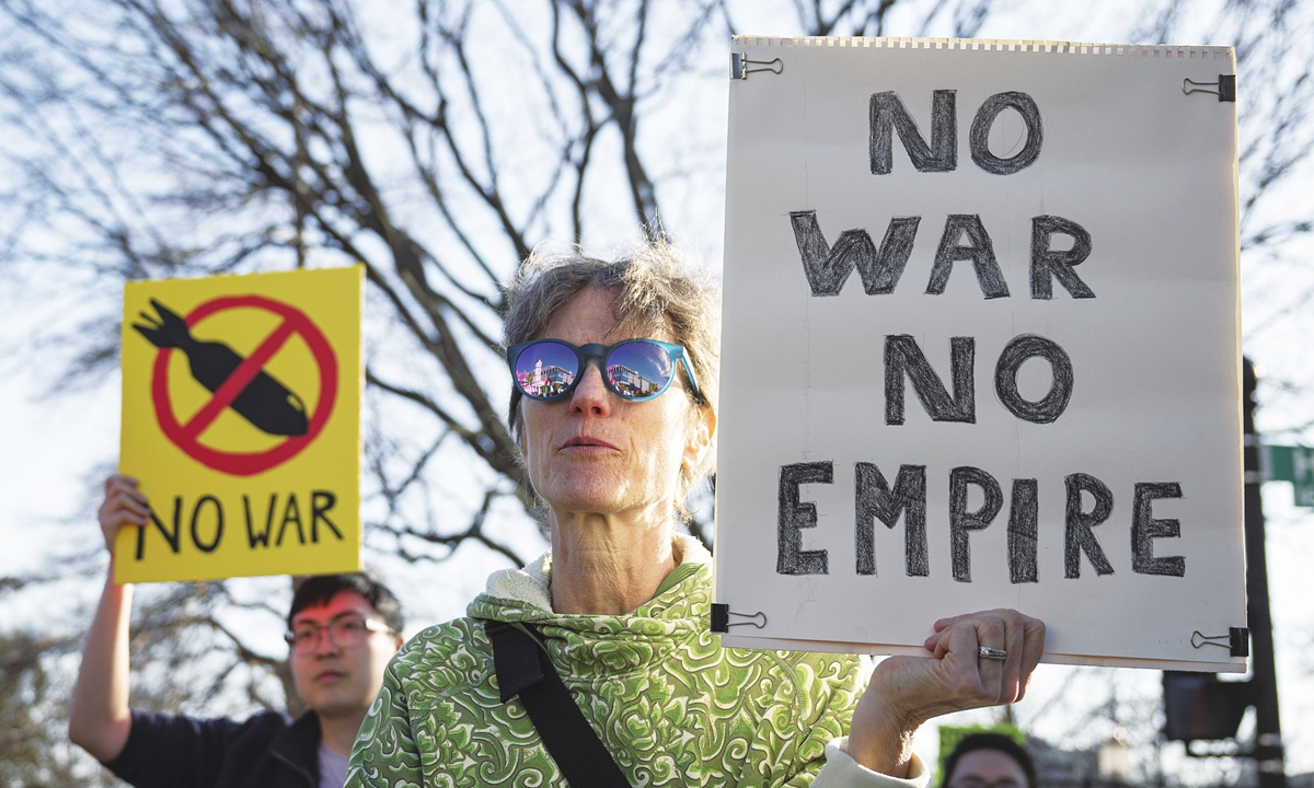 Protesters gather outside the White House in Washington, D.C. to demonstrate against US and Israeli attacks on Iran on March 7, 2026. Photo: VCG