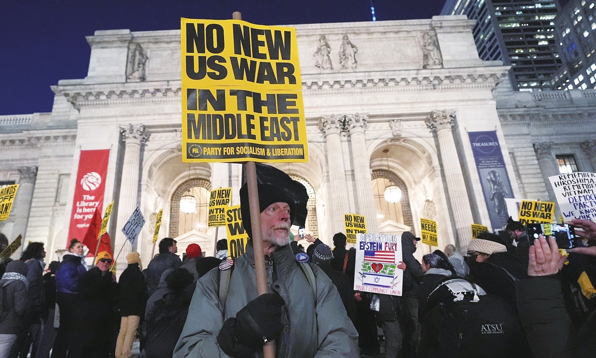 New York City protesters demonstrate against US and Israel military strikes on Iran and call on the Trump administration to end the strikes against Iran on March 2, 2026. Photo: VCG