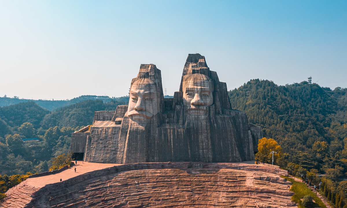 Aerial view of the sculptures of legendary Emperor Yandi and Emperor Huangdi in Mangshan, Central China's Henan Province. Photo: VCG