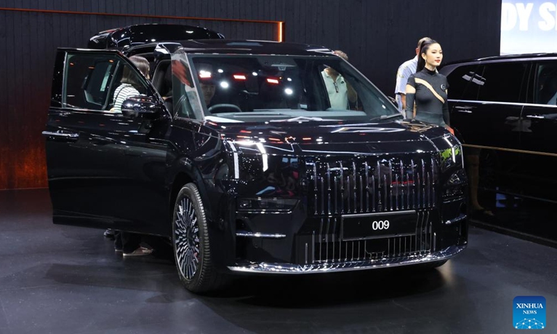 This photo taken on March 26, 2026 shows a Zeekr 009 during the 47th Bangkok International Motor Show in Nonthaburi, Thailand. This year's motor show is held from March 25 to April 5. (Xinhua/Sun Weitong)