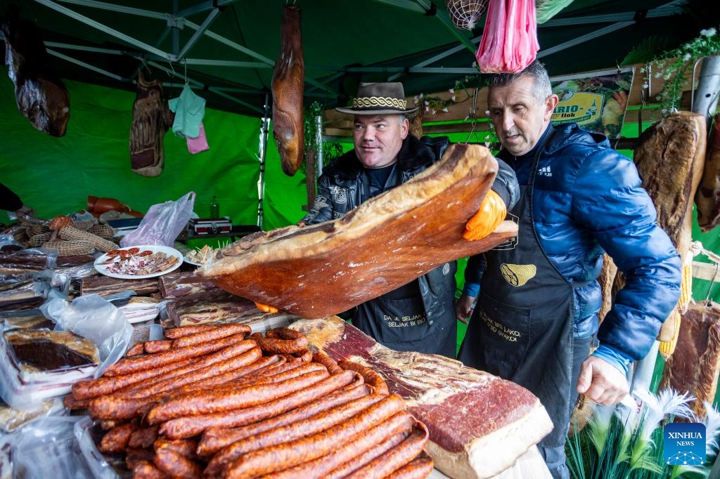 A traditional Karanac Spring Fair is held in the Baranja ethno-village of Karanac, Croatia, on March 29, 2026.

The fair gathered numerous visitors from across the region who came to enjoy traditional food, local products, and a vibrant cultural program. (Davor Javorovic/PIXSELL via Xinhua)