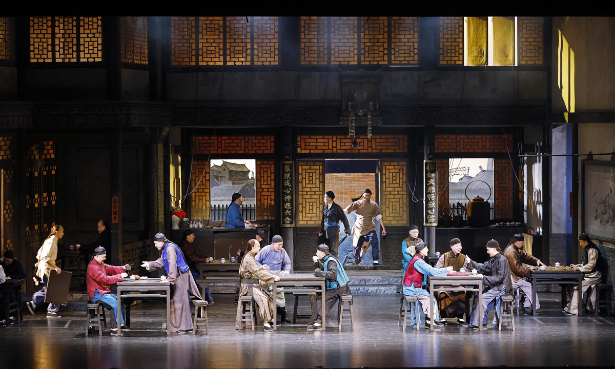 A stage photo of the stage drama Teahouse Photo: VCG