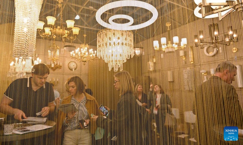 People visit the 31st International Construction and Interior Design Exhibition (MosBuild 2026) at Crocus Expo International Exhibition Center in Moscow, Russia, March 31, 2026.
The four-day event kicked off here on Tuesday. (Photo by Alexander Zemlianichenko Jr/Xinhua)