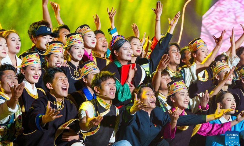 People perform at the opening ceremony of a peach blossom tourism and cultural festival in Nyingchi, southwest China's Xizang Autonomous Region, April 3, 2026. A peach blossom tourism and cultural festival kicked off in Nyingchi on Friday. More than 20 activities are scheduled to be held during the event. (Xinhua/Tenzin Nyida)