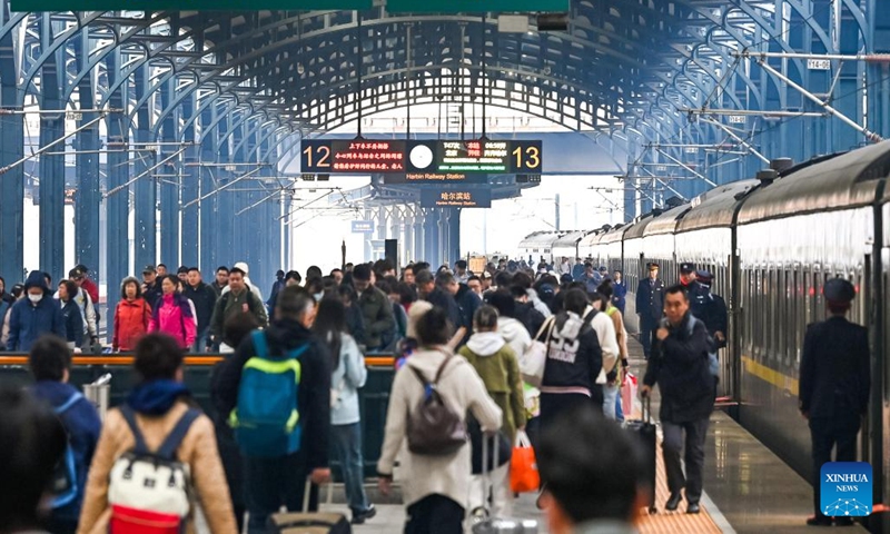 Passengers are seen at a platform of Harbin Railway Station in Harbin, northeast China's Heilongjiang Province, April 3, 2026. (Photo by Yuan Yong/Xinhua)