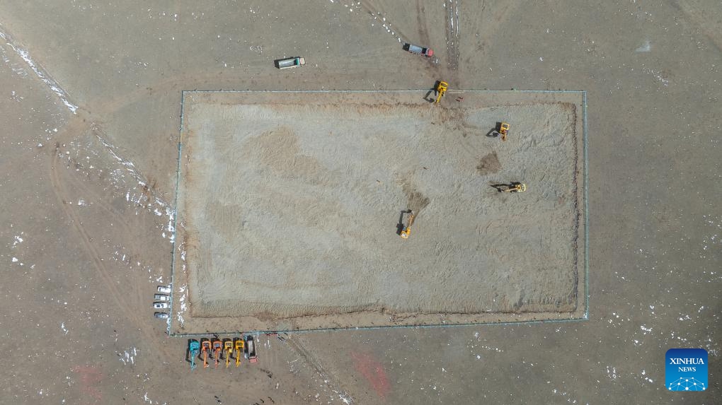 A drone photo taken on April 6, 2026 shows the scene of groundbreaking of a 50 MW trough-based concentrated solar power plant by China General Nuclear Power Group in Damxung County of Lhasa, southwest China's Xizang Autonomous Region.  (Xinhua/Tenzin Nyida)