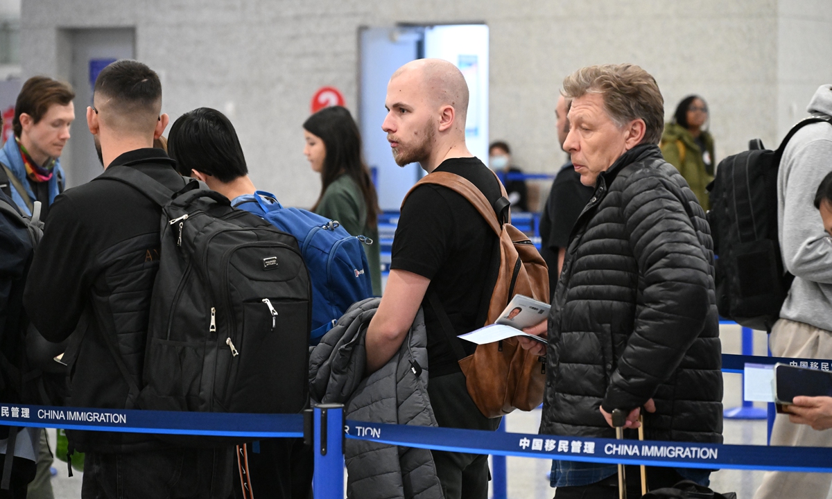 Travelers at Shanghai Pudong International Airport on April 3, 2026 Photo: VCG