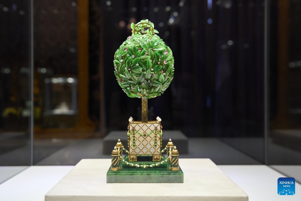 This photo taken on April 7, 2026 shows the Bay Tree Easter Egg at Fabergé Museum in St. Petersburg, Russia. The Fabergé Museum boasts a collection of over 4,000 works of art, including gold and silver objects as well as porcelain. Among its most celebrated treasures is a set of nine imperial Easter eggs. (Photo by Guo Feizhou/Xinhua)