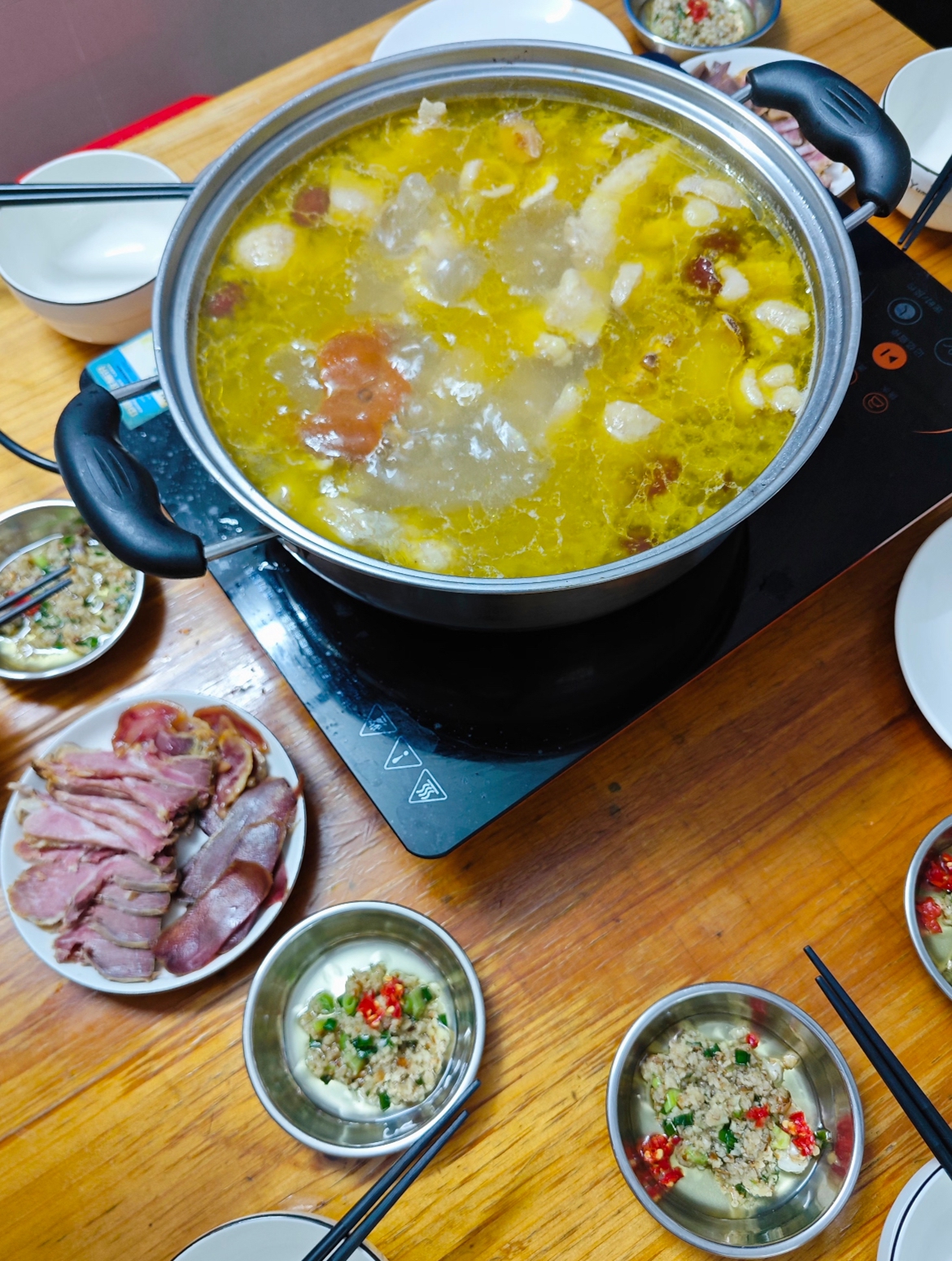 The Shunde chicken hot pot at Mo's restaurant