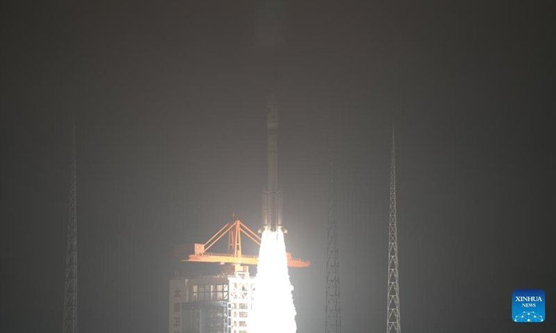 A modified Long March-6 carrier rocket carrying a new satellite group blasts off from the Taiyuan Satellite Launch Center in north China's Shanxi Province, on April 9, 2026. China sent a new satellite group into space from the Taiyuan Satellite Launch Center on Thursday. The satellite group, the 21st group of low-orbit internet satellites, was launched at 3:38 a.m. (Beijing time) aboard a modified Long March-6 carrier rocket and has entered its preset orbit. (Photo by Wang Yapeng/Xinhua)

