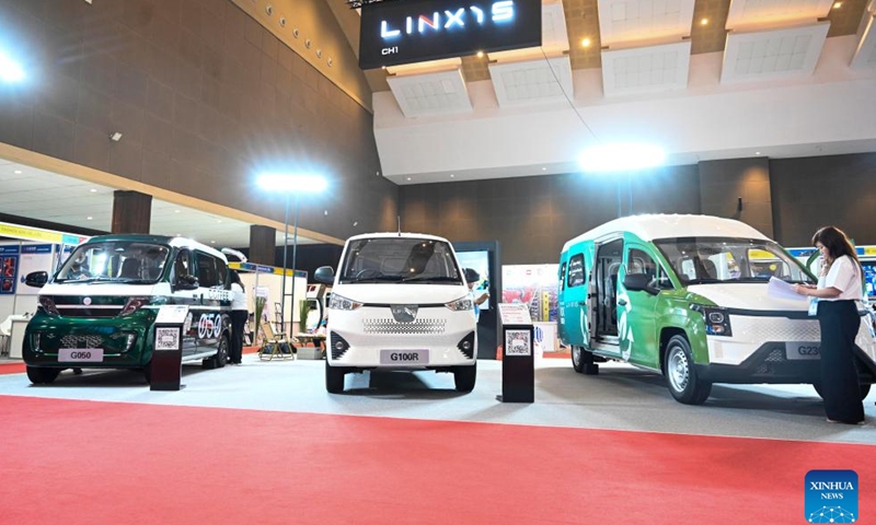 This photo taken on April 8, 2026 shows electric vehicles during GAIKINDO Indonesia International Commercial Vehicle Expo (GIICOMVEC) 2026 in Jakarta, Indonesia. The expo kicked off here on Wednesday. (Xinhua/Zulkarnian)

