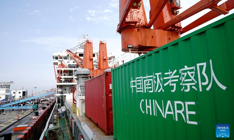 China's research icebreaker Xuelong docks at its base in Shanghai, east China, April 9, 2026. Xuelong, or Snow Dragon, returned to Shanghai on Thursday after a 160-day-long voyage which formed part of the country's 42nd Antarctic expedition. (Xinhua/Zhang Jiansong)

