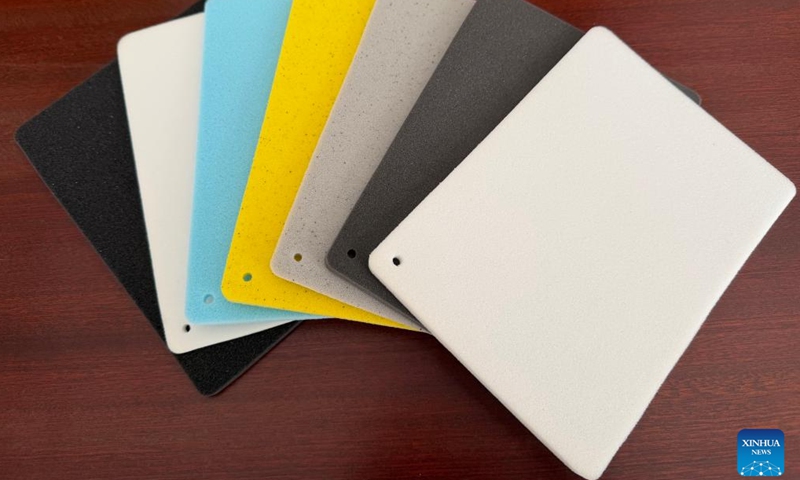 This undated file photo shows the production of Nanchang Spuma Shoe Material Co., Ltd. in Nanchang, east China's Jiangxi Province. (Xinhua)

