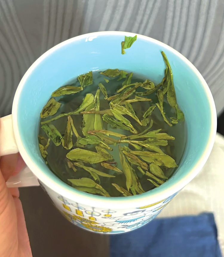 Longjing tea made from leaves picked by Zhang Wenwei in Hangzhou, Zhejiang Province
Photo: Courtesy of Zhang Wenwei