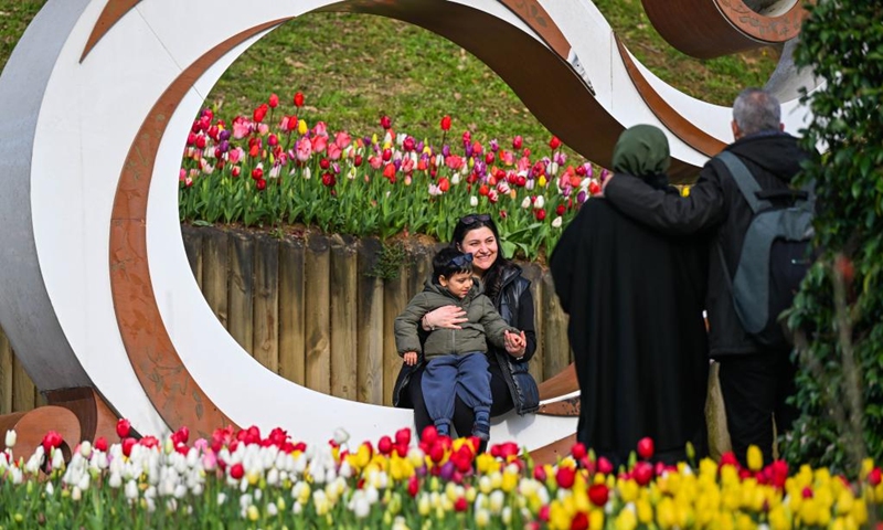 Tourists visit Emirgan Park in Istanbul, Türkiye, on April 11, 2026. The annual Tulip Festival is held here in April. (Xinhua/Liu Lei)