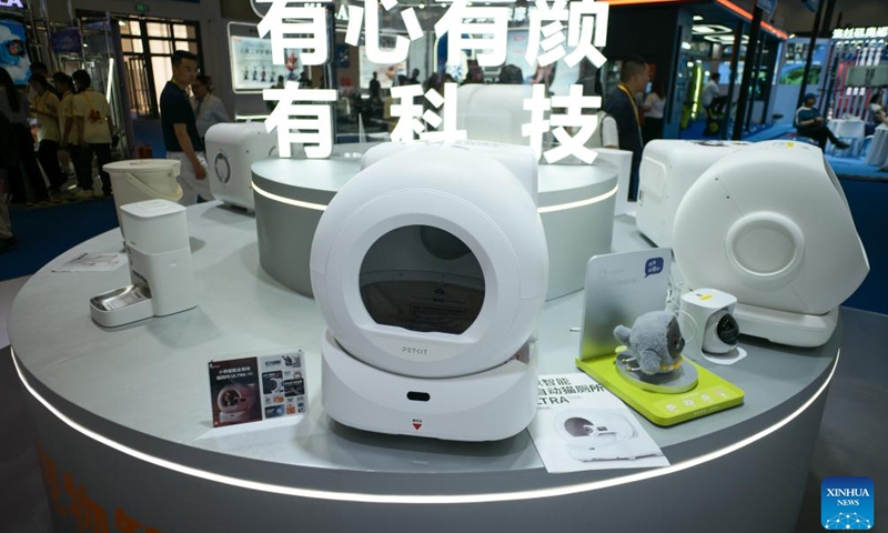 Smart products for pets are displayed during the sixth China International Consumer Products Expo (CICPE) in Haikou, south China's Hainan Province, April 14, 2026. The ongoing sixth CICPE features groundbreaking innovations in artificial intelligence (AI). A wide range of new tech consumer products are showcased at the event, spanning multiple sectors including smart interaction, wearable devices, and smart healthcare. (Xinhua/Xin Yuewei)