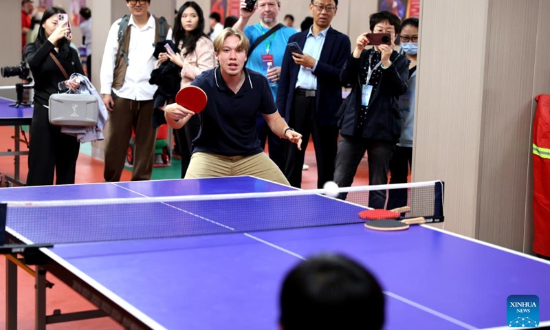 A China-U.S. table tennis friendly match is pictured in Shijiazhuang, north China's Hebei Province, April 11, 2026. (Xinhua/Lu Ye)

