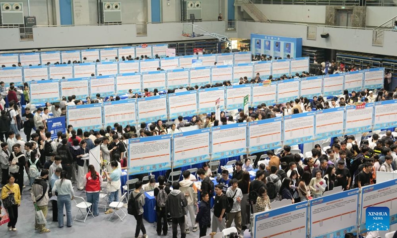 This photo taken on April 18, 2026 shows a scene at a job fair held at Hunan University in Changsha, central China's Hunan Province. The two-day job fair for university graduates kicked off on Saturday, with the main venues in Hunan University and Hunan Normal University. (Xinhua/Chen Zhenhai)