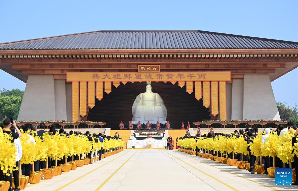 A ceremony to worship Huangdi, or the Yellow Emperor, is held in Xinzheng City, central China's Henan Province, April 19, 2026.

