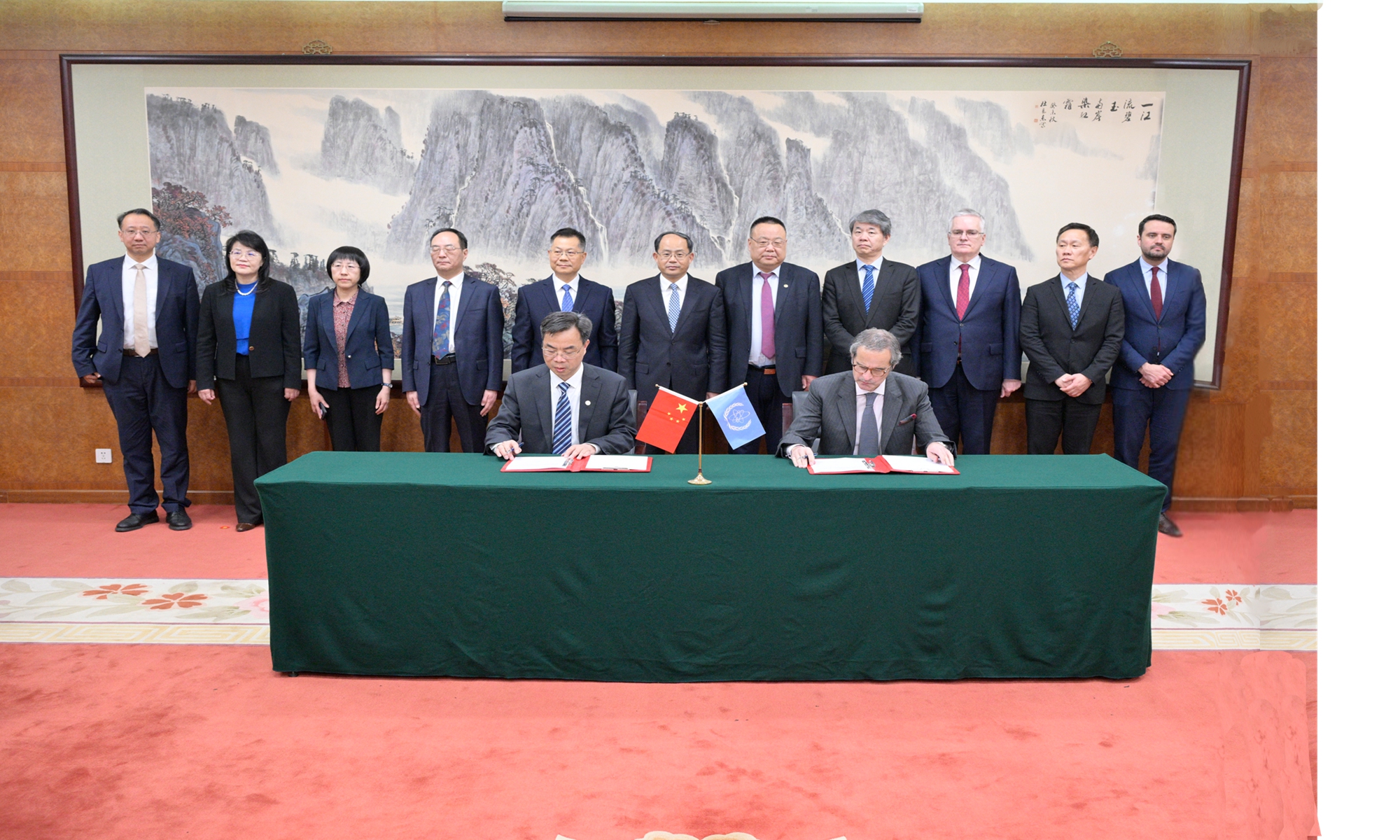 View of the plaque of IAEA Collaborating Centre - Anchor Centre for Rays of Hope awarded to CNNC Medical Industry Co., LTD Photo: CNNC