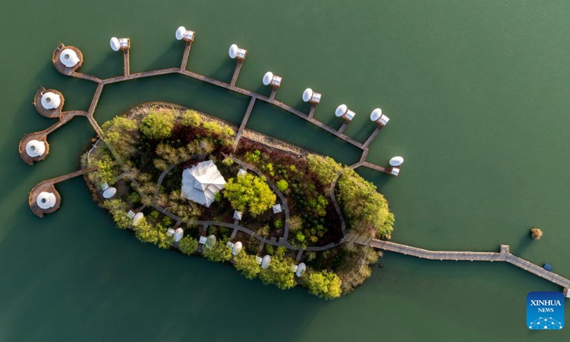 An aerial drone photo taken on April 18, 2026 shows a view of the Shahu scenic area in Shizuishan, northwest China's Ningxia Hui Autonomous Region. (Xinhua/Wang Peng)

