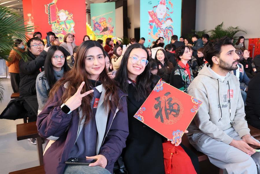 Foreign students participate in a Chinese New Year event at the Feng Jicai Museum at Tianjin University, north China's Tianjin Municipality, Feb. 10, 2026. Photo: Xinhua