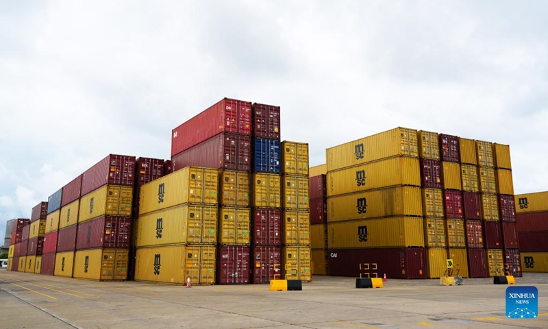 This photo taken on April 23, 2026 shows containers at Hambantota Port, Sri Lanka.

Hambantota Port, located along a key shipping route in the Indian Ocean, has been expanding its role in logistics and cargo handling.

Statistics show that the port handled 2.0154 million tonnes of cargo in the first quarter of 2026, up 47 percent year-on-year. Photo: Xinhua