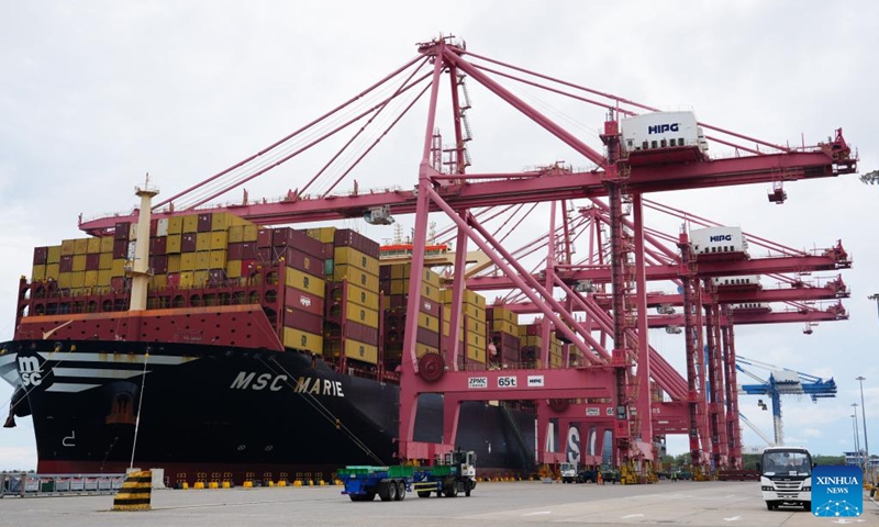 This photo taken on April 23, 2026 shows a view of Hambantota Port, Sri Lanka.

Hambantota Port, located along a key shipping route in the Indian Ocean, has been expanding its role in logistics and cargo handling.

Statistics show that the port handled 2.0154 million tonnes of cargo in the first quarter of 2026, up 47 percent year-on-year. Photo: Xinhua